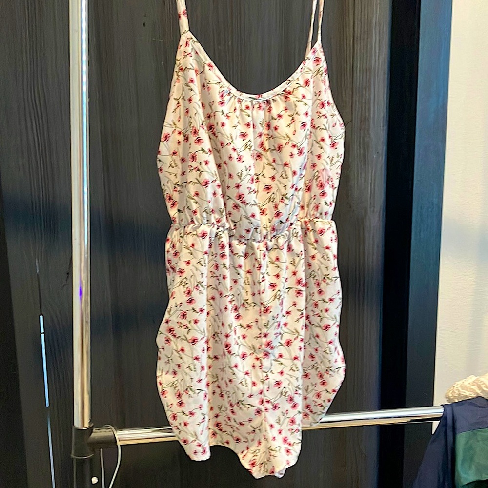 7DAY WKND Floral Spaghetti Strap romper
